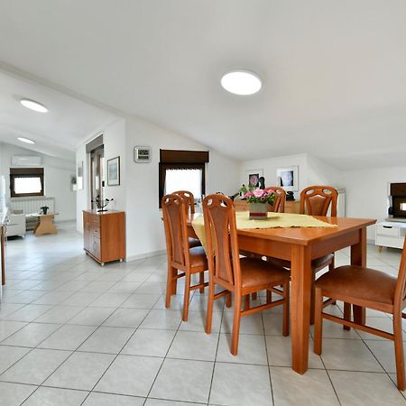 Apartments Pilic Rosini Екстериор снимка