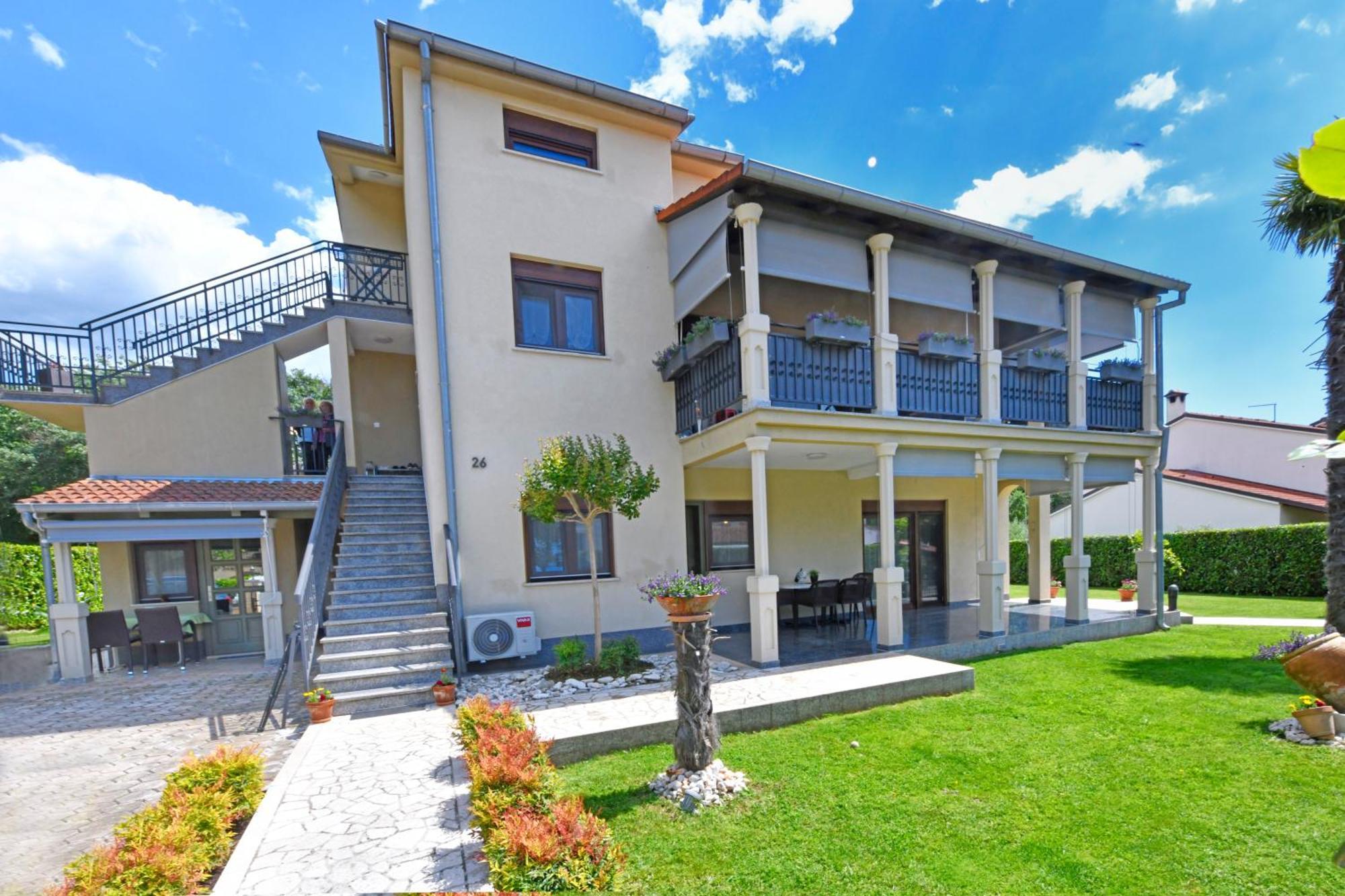 Apartments Pilic Rosini Екстериор снимка
