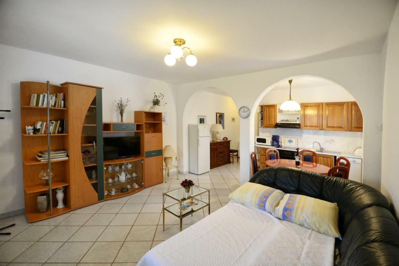 Apartments Pilic Rosini Екстериор снимка