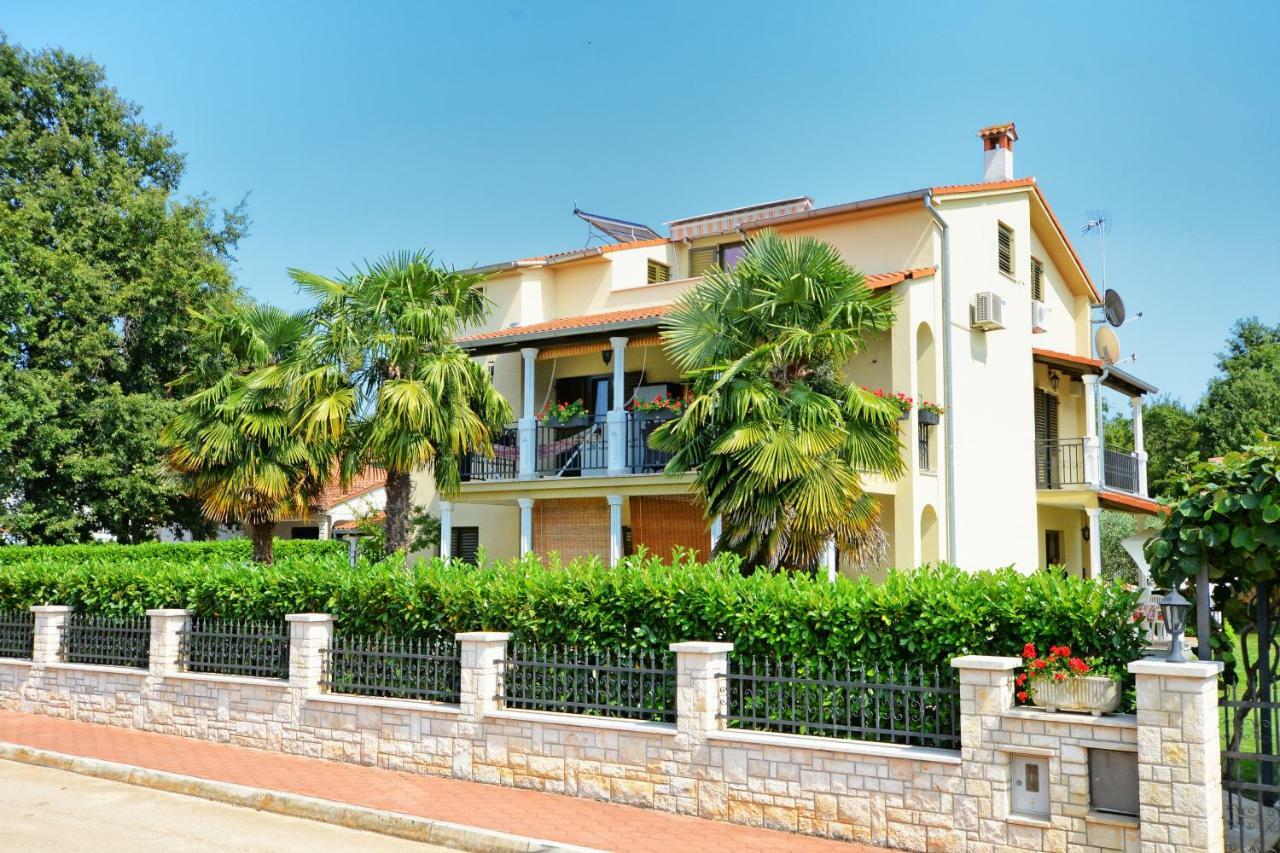Apartments Pilic Rosini Екстериор снимка